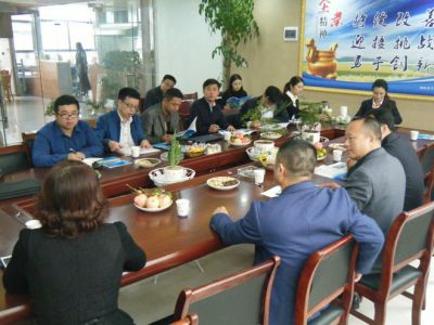 楊縣長一行來我公司參觀指導、洽談新三板上市等問題